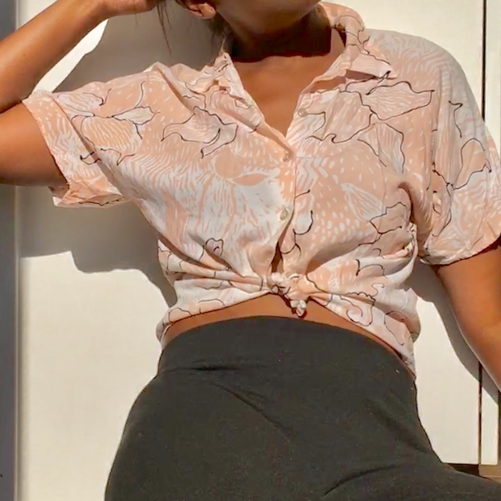 Vintage Short Sleeve Blouse - Picture 6 of 6